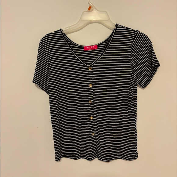 STRIPPED BLACK AND WHITE XL CROP TOP - Picture 2 of 5